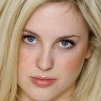 Emily Parr Nue
