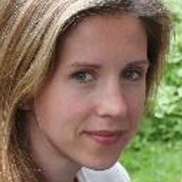 Emily Perkins Nue