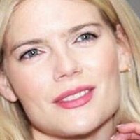 Emma Greenwell Nue