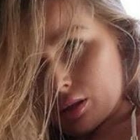 Emma Haggstrom Nue