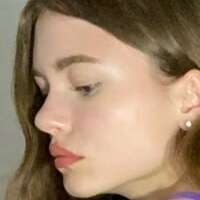 emma_more Nue