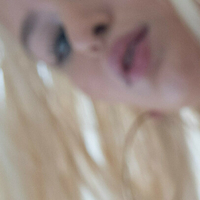 Emma Rosie Nue
