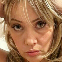 Emma St James Nue