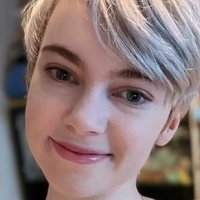 Emma Thorne Nue