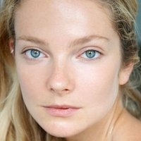 Eniko Mihalik Nue