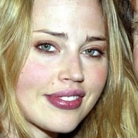 Estella Warren Nue