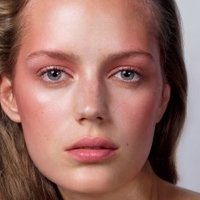 Esther Heesch Nue