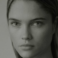 Eva Biechy Nue
