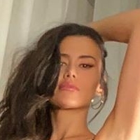 Eva Padlock Nue