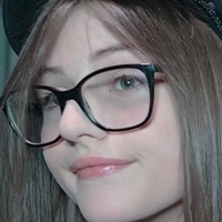 Evie Nue