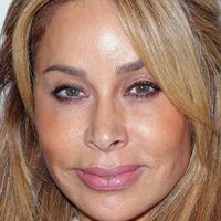 Faye Resnick Nue