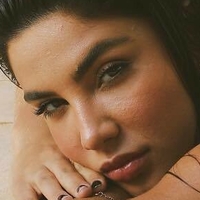 Gabriela Versiani Nue