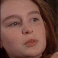 Georgina Cates Nue