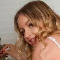 Giselle Rae Nue