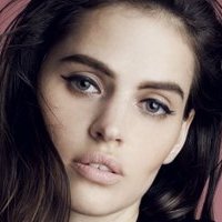 Hana Nitsche Nue