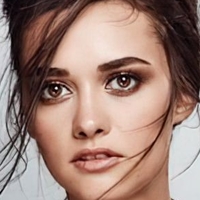 Hande Soral Nue
