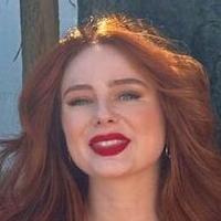 Hannah Laresa Smith Nue