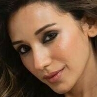 Heli Daruwala Nue
