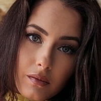 Hi_H.o.n.e.y - Tiana Nue