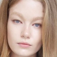 Hollie-May Saker Nue