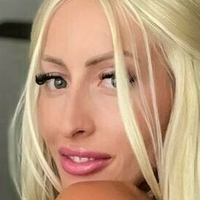 hollyxxxmae Nue
