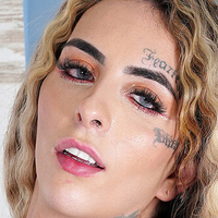 Isa Lauren Nue