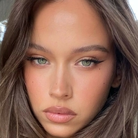 Isabelle Mathers Nue