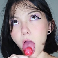 Ivana Kawakami Nue