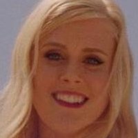 Janet Varney Nue