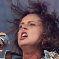 Jennifer Weist Nue