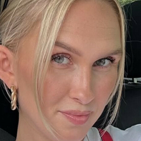Julia Dröge Nue