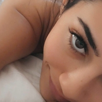 Julia Pozatto Nue