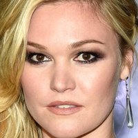 Julia Stiles Nue