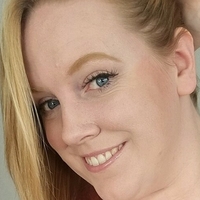 Julie Bliss Nue