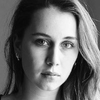 Julie Brochorst Andersen Nue