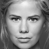 Julie Zangenberg Nue