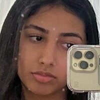 kareenabachra Nue