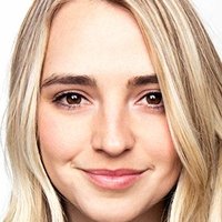 Katelyn Tarver Nue