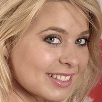 Katerina Hovorek Nue