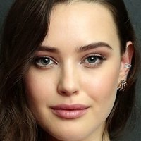 Katherine Langford Nue