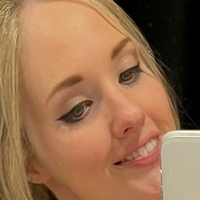 Katy Hollick Nue