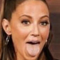 Kay Adams Nue