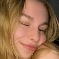 kaylinnss Nue