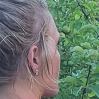 kellymay18 Nue