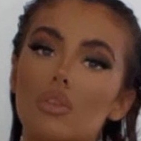 Khloe Hollyoake Nue