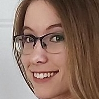 Lacey Bloom Nue