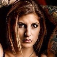 Lara Wishlow Nue