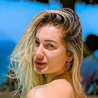Larissa Scherrer Nue