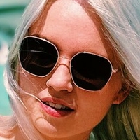 Larissa Zeeuwe Nue