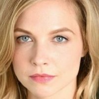 Laura Coover Nue